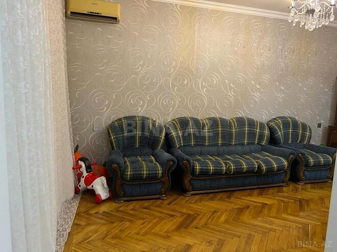 Продаётся 2-комн. вторичка 56 м², м. Элмляр Академиясы, photo 4 from 23