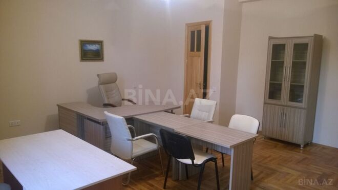 Продаётся 3-комн. офис 130 м², м. Ичеришехер, photo 3 from 11