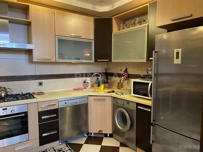 Satılır 7 otaqlı həyət evi/bağ evi 365 m², Novxanı q., photo 15 from 25