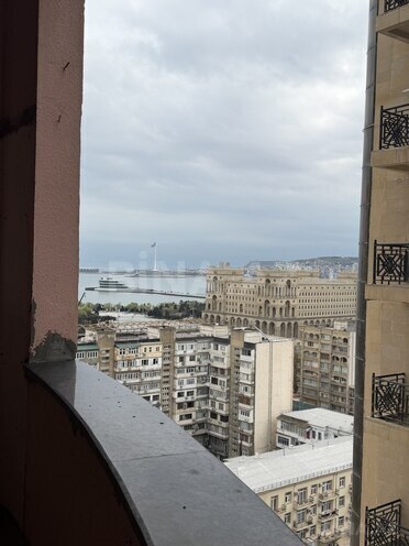 Satılır 4 otaqlı yeni tikili 230 m², 28 May m., photo 4 from 22