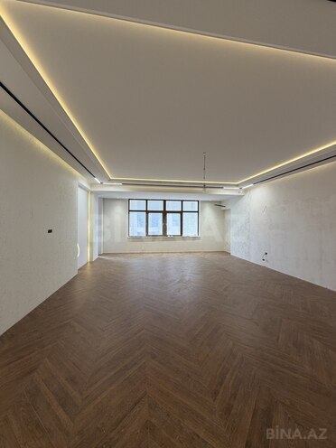 Satılır 4 otaqlı yeni tikili 230 m², 28 May m., photo 18 from 22