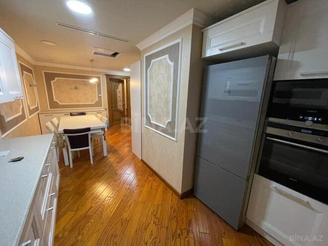 İcarəyə verilir 5 otaqlı yeni tikili 330 m², 28 May m., photo 12 from 31