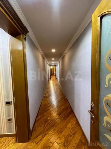 İcarəyə verilir 5 otaqlı yeni tikili 330 m², 28 May m., photo 26 from 31