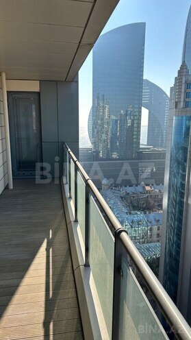 İcarəyə verilir 5 otaqlı yeni tikili 330 m², 28 May m., photo 7 from 31