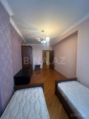 Продаётся 3-комн. новостройка 125.7 м², м. Низами, photo 12 from 16
