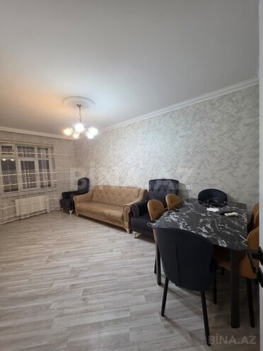 Продаётся 2-комн. вторичка 60 м², м. Ази Асланов, photo 1 from 13