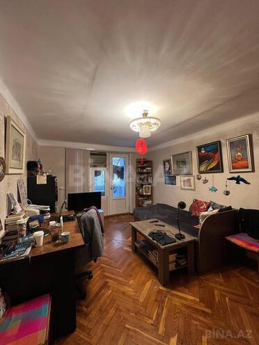 Satılır 3 otaqlı köhnə tikili 65 m², Elmlər Akademiyası m., photo 1 from 17