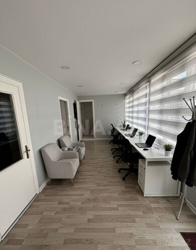 Сдаётся 4-комн. офис 160 м², Хатаинский р., photo 1 from 14