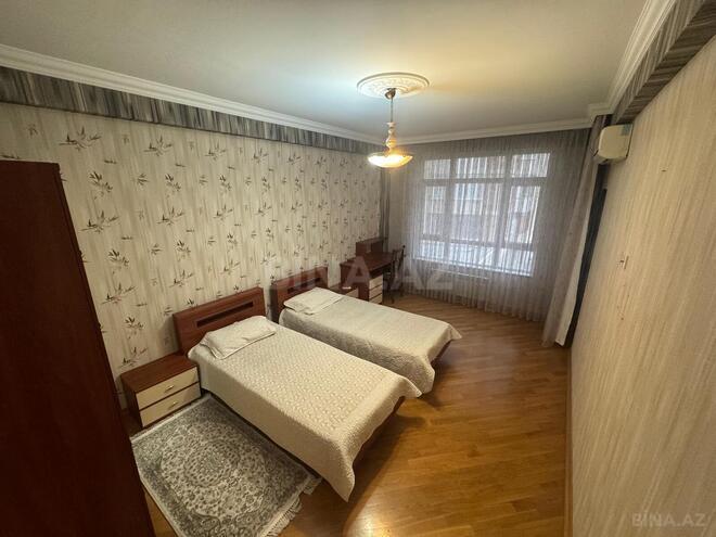Сдаётся 3-комн. новостройка 130 м², м. Шах Исмаил Хатаи, photo 1 from 10
