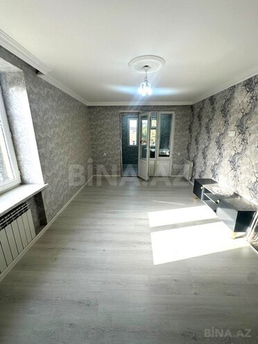 Satılır 3 otaqlı köhnə tikili 65 m², Qara Qarayev m., photo 3 from 12