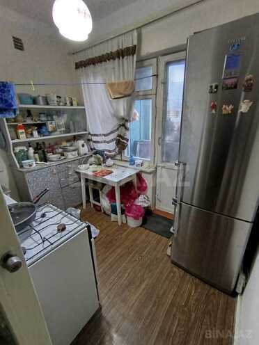 Продаётся 3-комн. вторичка 70 м², м. Ази Асланов, photo 10 from 12