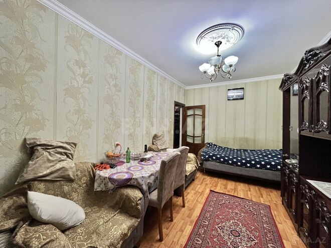 Продаётся 2-комн. вторичка 60 м², м. Ази Асланов, photo 4 from 12