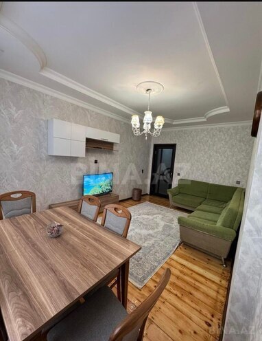 Продаётся 2-комн. вторичка 69 м², м. Ази Асланов, photo 3 from 9