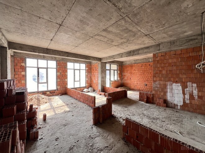 Продаётся 3-комн. новостройка 80 м², м. Гянджлик, photo 1 from 9