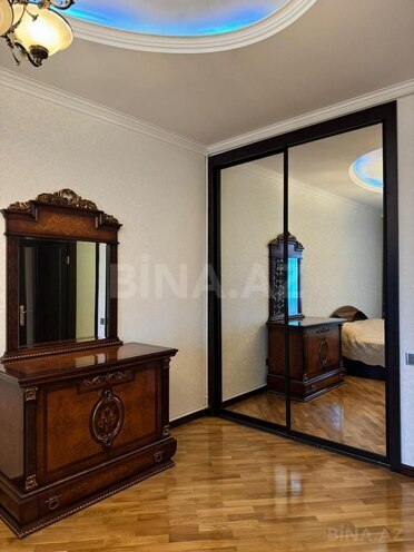 Продаётся 3-комн. вторичка 108 м², м. Низами, photo 8 from 14