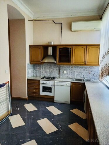 Продаётся 4-комн. вторичка 143 м², м. 28 мая, photo 18 from 22