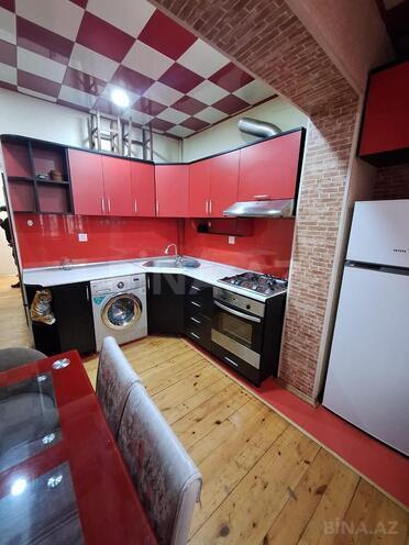 Satılır 2 otaqlı köhnə tikili 65 m², 8-ci mikrorayon q., photo 10 from 16