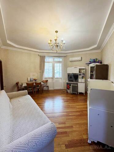 Satılır 2 otaqlı köhnə tikili 38 m², Elmlər Akademiyası m., photo 4 from 11