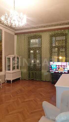 Satılır 4 otaqlı köhnə tikili 105 m², Sahil m., photo 7 from 17