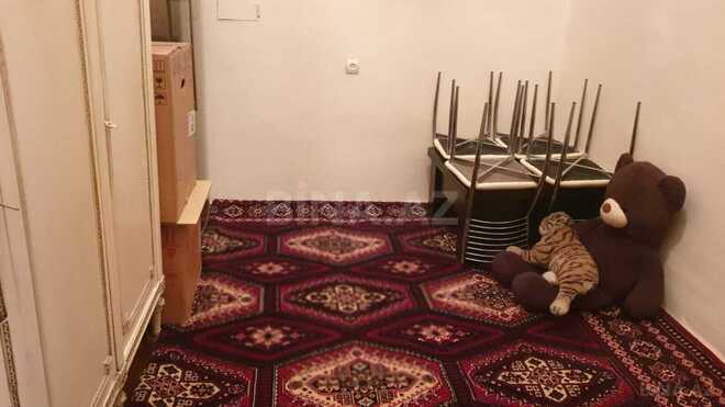 Satılır 4 otaqlı köhnə tikili 105 m², Sahil m., photo 11 from 17
