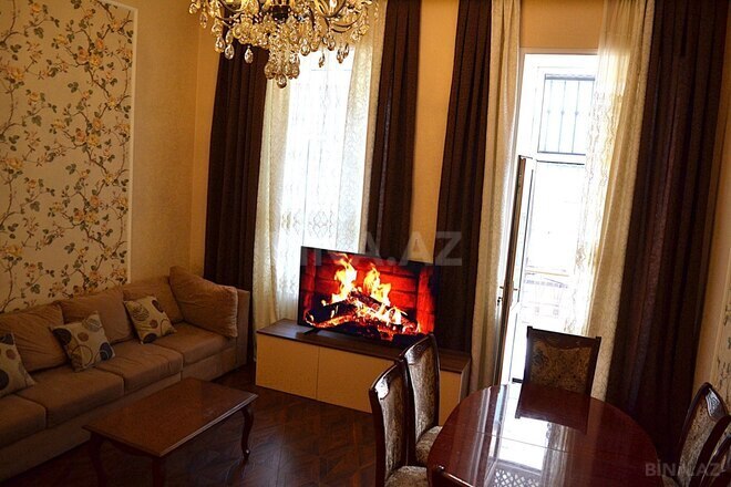 Satılır 3 otaqlı köhnə tikili 80 m², Sahil m., photo 4 from 13