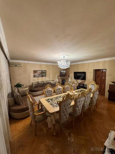 Продаётся 7-комн. вторичка 187 м², пос. Бадамдар, photo 12 from 32