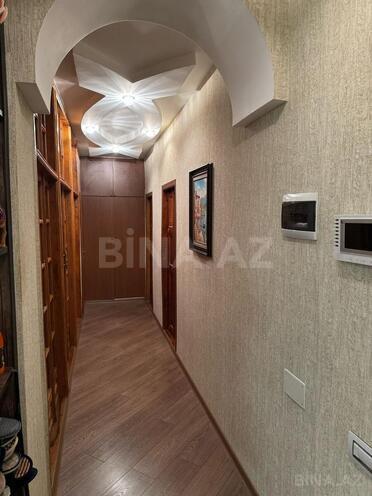 Продаётся 7-комн. вторичка 187 м², пос. Бадамдар, photo 18 from 32