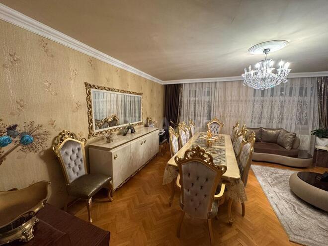 Продаётся 7-комн. вторичка 187 м², пос. Бадамдар, photo 3 from 32