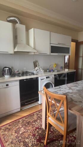 Satılır 2 otaqlı köhnə tikili 119 m², Gənclik m., photo 12 from 17