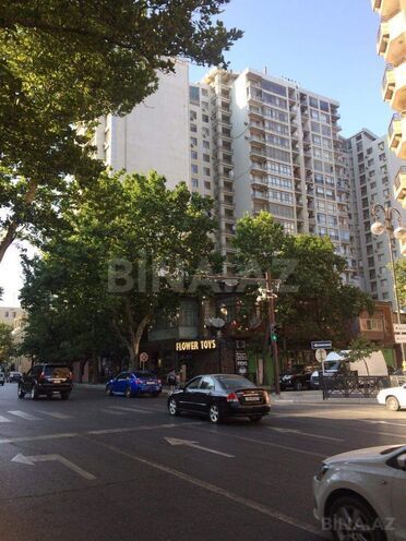 Satılır 4 otaqlı yeni tikili 217 m², 28 May m., photo 13 from 15