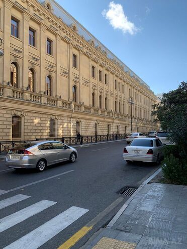 Satılır 4 otaqlı köhnə tikili 115 m², İçəri Şəhər m., photo 3 from 19