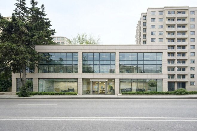 Сдаётся  объект 390 м², м. Элмляр Академиясы, photo 1 from 10