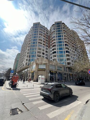 Продаётся 2-комн. новостройка 70 м², м. Нариман Нариманов, photo 1 from 10
