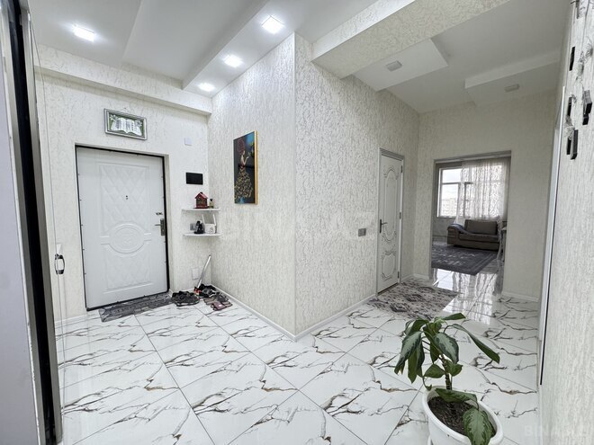 Продаётся 3-комн. новостройка 90 м², м. Нефтчиляр, photo 1 from 14