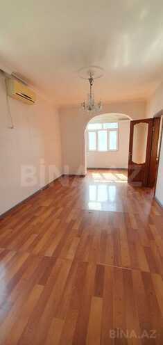 Satılır 2 otaqlı köhnə tikili 55 m², Memar Əcəmi m., photo 1 from 14