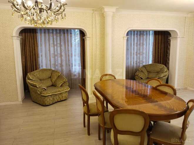 Сдаётся 4-комн. вторичка 120 м², м. 20 января, photo 6 from 18