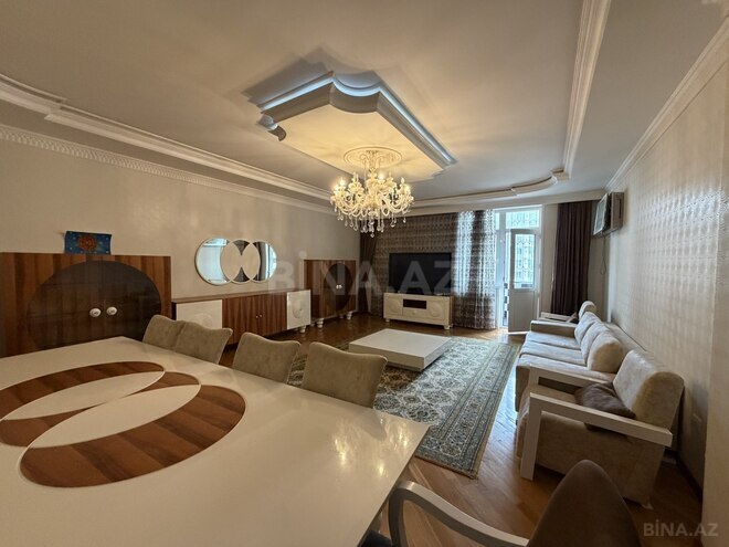 Сдаётся 4-комн. новостройка 180 м², м. Низами, photo 1 from 19