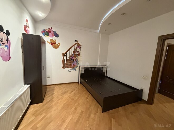 Сдаётся 4-комн. новостройка 180 м², м. Низами, photo 12 from 19