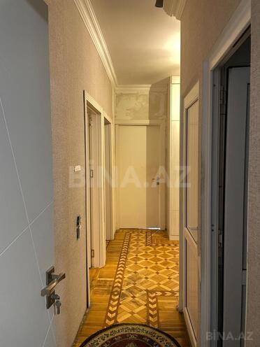 Satılır 5 otaqlı köhnə tikili 120 m², Azadlıq Prospekti m., photo 10 from 13