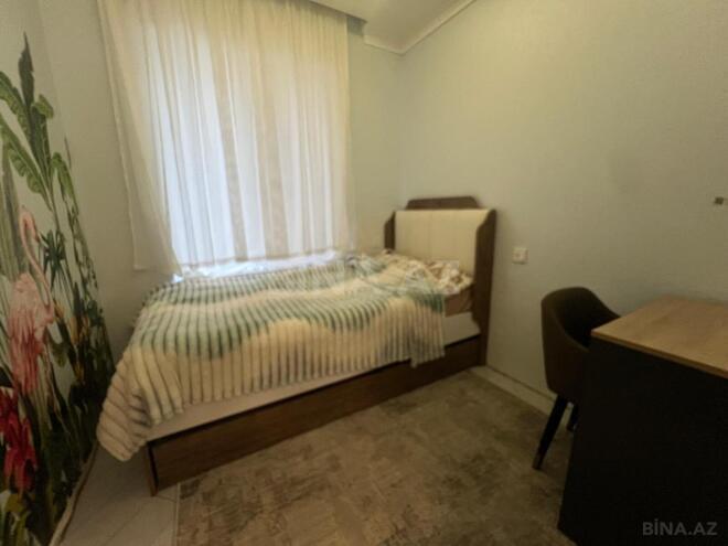 Продаётся 3-комн. вторичка 60 м², м. Нефтчиляр, photo 10 from 13