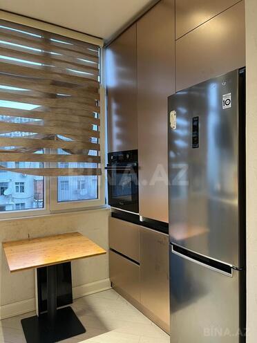 Продаётся 3-комн. вторичка 60 м², м. Нефтчиляр, photo 5 from 13