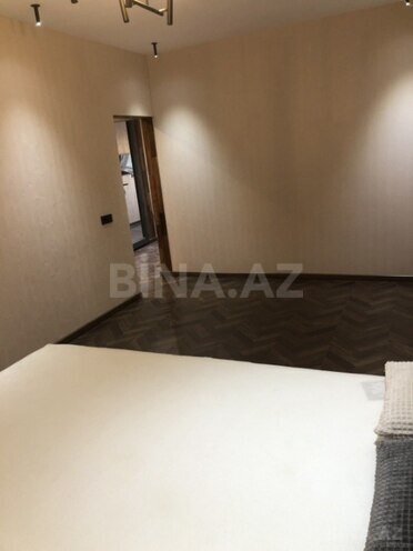 Продаётся 2-комн. вторичка 65 м², Хатаинский р., photo 12 from 18