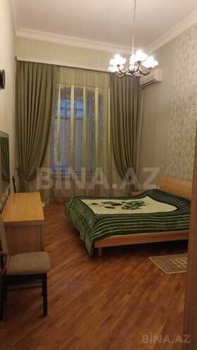 Продаётся 2-комн. вторичка 45 м², м. Сахил, photo 3 from 6