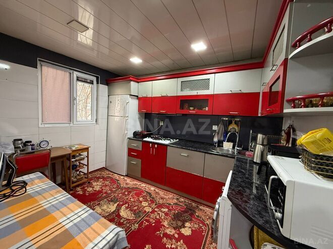 Продаётся 4-комн. вторичка 80 м², м. Элмляр Академиясы, photo 4 from 10