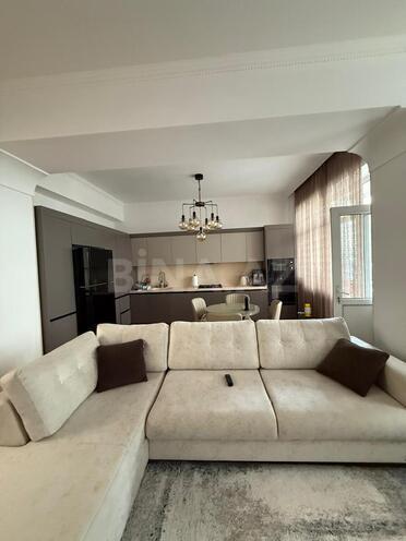 Продаётся 3-комн. новостройка 110 м², м. Элмляр Академиясы, photo 3 from 13