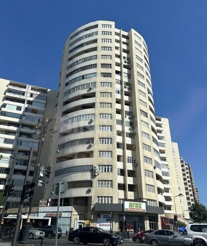 Продаётся 3-комн. новостройка 110 м², м. Элмляр Академиясы, photo 1 from 13