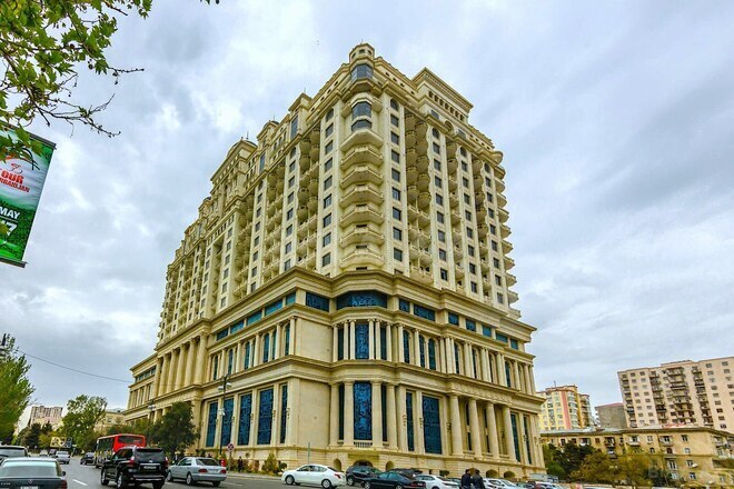 Продаётся 5-комн. новостройка 215 м², м. Элмляр Академиясы, photo 3 from 18