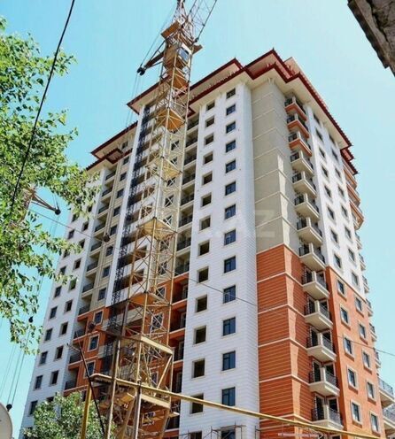 Продаётся 2-комн. новостройка 121 м², м. Кара Караев, photo 1 from 6