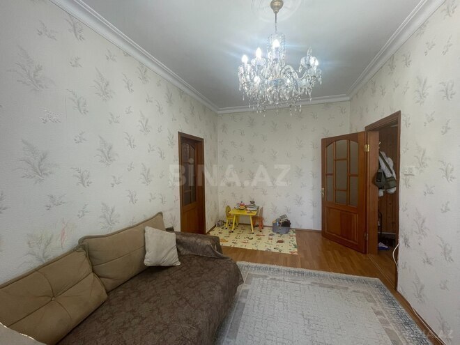 Продаётся 2-комн. вторичка 50 м², м. Нариман Нариманов, photo 3 from 13