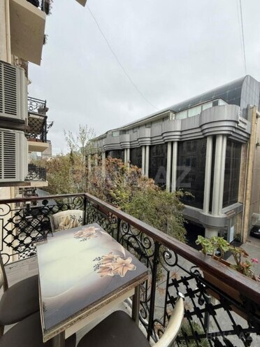 Продаётся 3-комн. вторичка 82 м², м. Сахил, photo 3 from 24